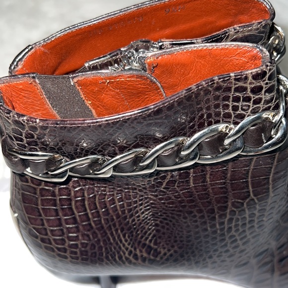 Donald J Pliner Brown snake skin look ankle boot with chains size 9 1/2 - Picture 5 of 12